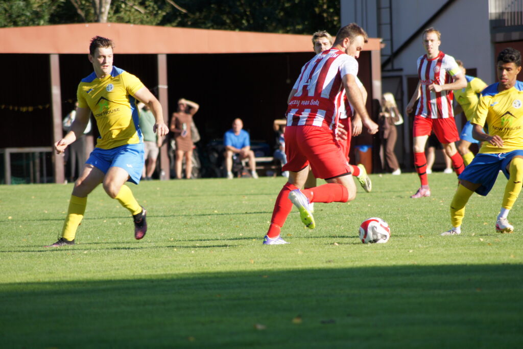 ŁKS Soła Łęki - Intensywny mecz dwóch Sół zakończony wynikiem 5:5